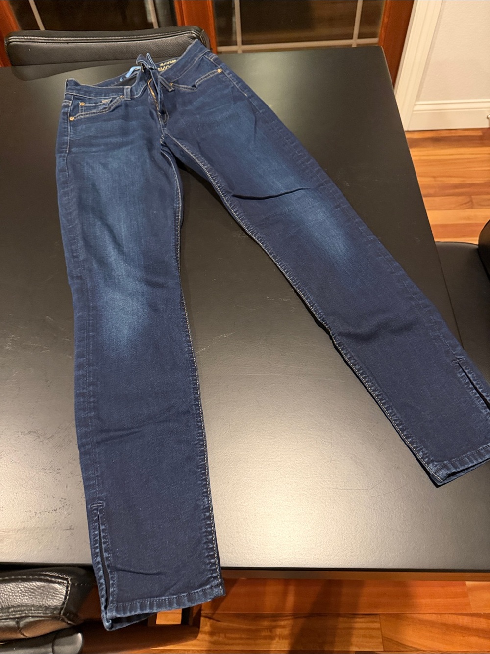 7 For All Mankind Skinny Jeans in Dark Blue